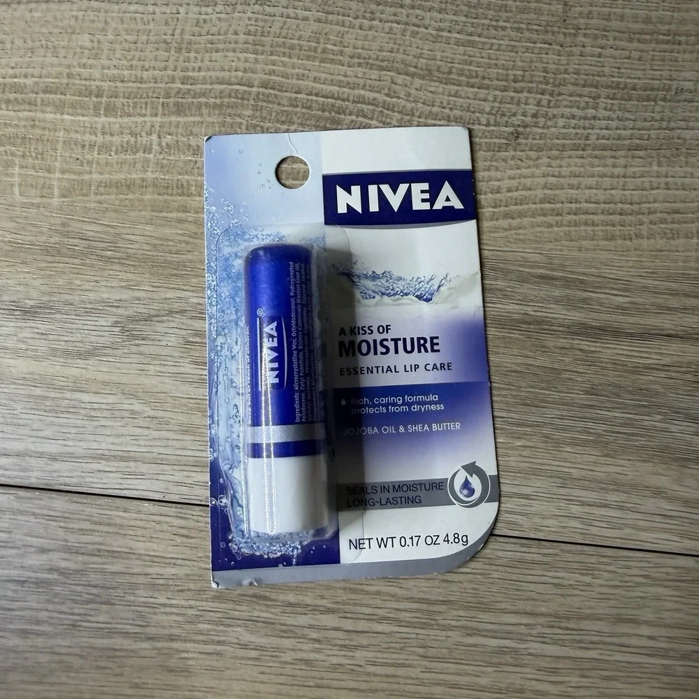 Nivea Lip Balm Bundle Mint Minerals Moisture Shimmer Shea Butter Jojoba‎ Oil Lot
